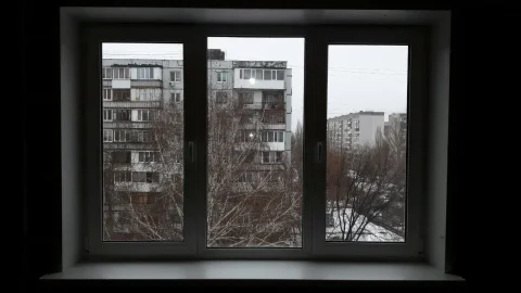 Трёхстворчатое окно в квартире — Саратов